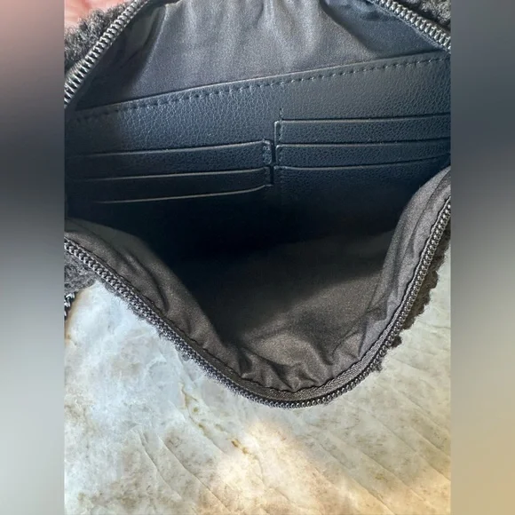 Black Sherpa/Sherling Crossbody Convertible Bum Bag - Picture 9 of 11
